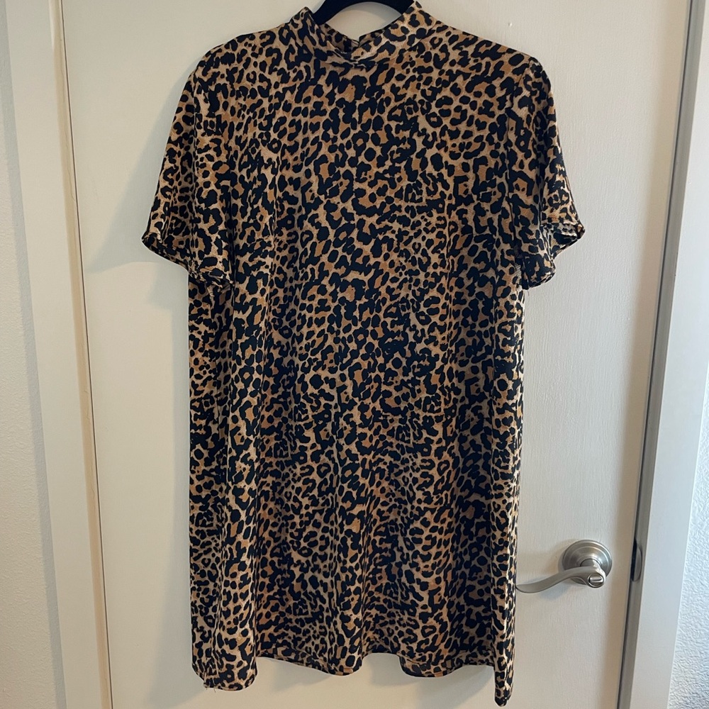 Like New Abound High Mock Neck Shift Cheetah Print Dress